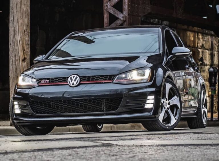 2020 GOLF GTI: SUPER HOT HATCH