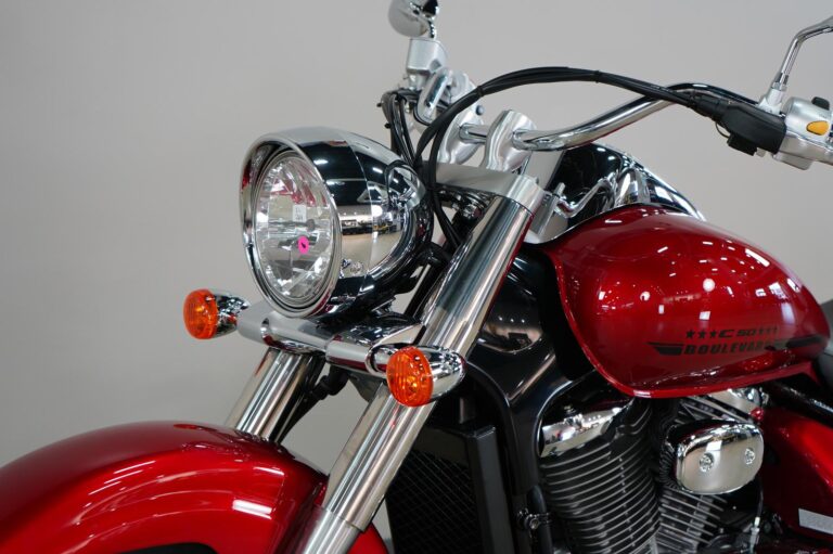 2020 Boulevard C50: Throaty Cruiser