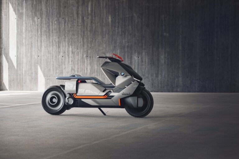 Intelligent Urban Mobility: BMW Electric Scooter Concept