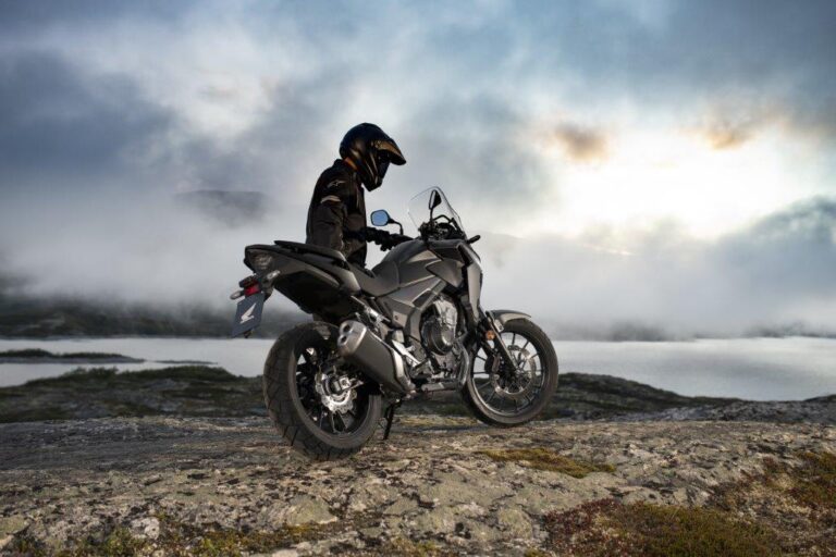 ADVENTURE IS JUST AROUND THE CORNER: Honda CB500X
