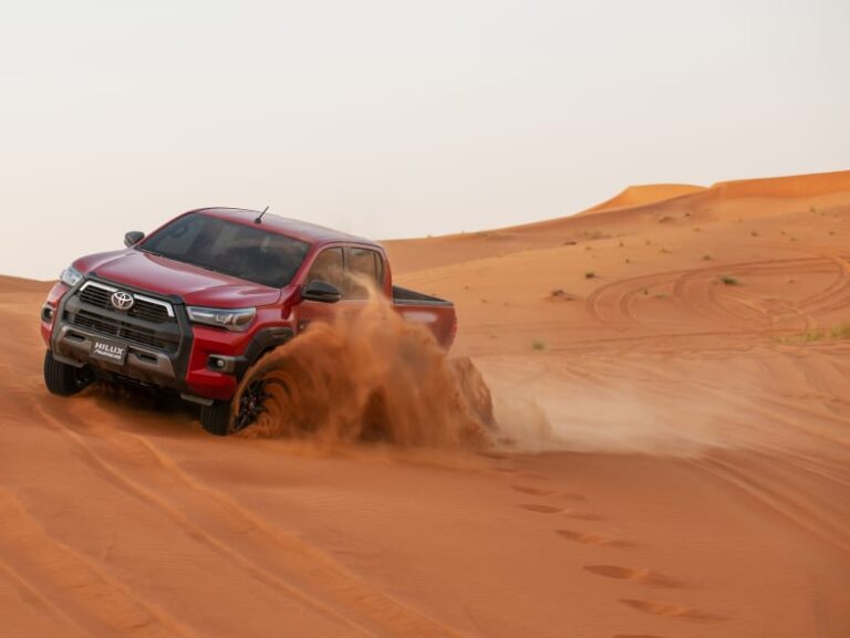 New Cars: Hilux Adventure TOYOTA