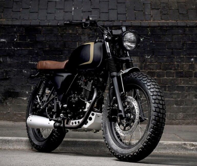 AKITA 125 BLACK